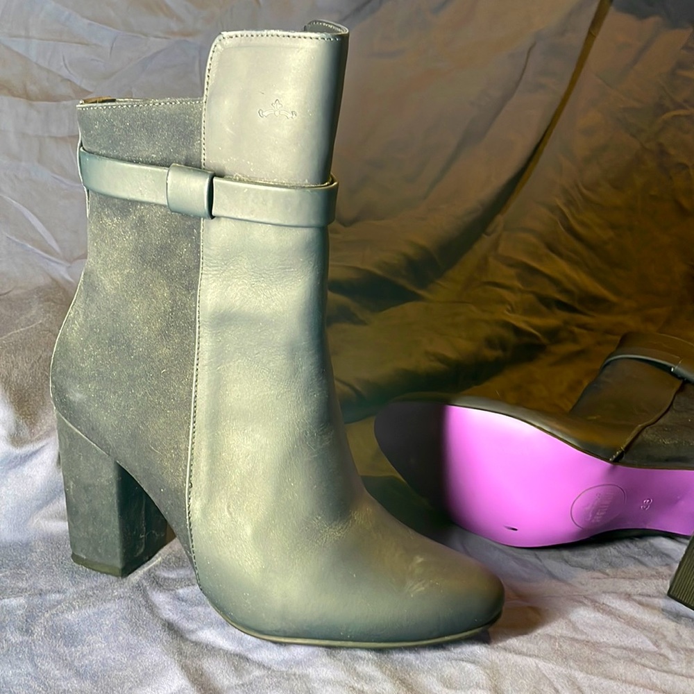Abolengo suede boots, size 36